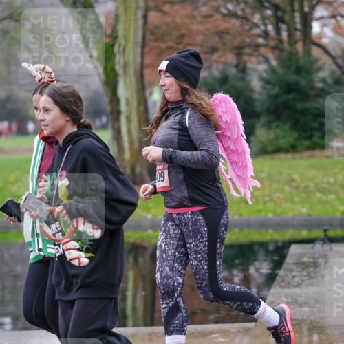 07.12.2025 - St. Pauli X-Mass-Run No. 15 Michael Burmester http://msf.ph/oto/9409762 07.12.2025 11:29:06 Laufen 09 meine-sportfotos.de