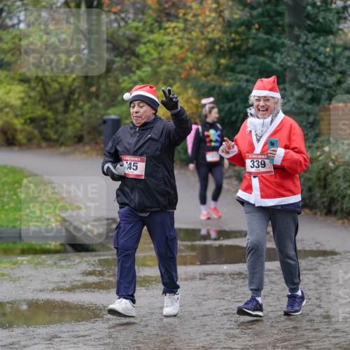 07.12.2025 - St. Pauli X-Mass-Run No. 15 Michael Burmester http://msf.ph/oto/9409774 07.12.2025 11:29:08 Laufen 45, 339 meine-sportfotos.de
