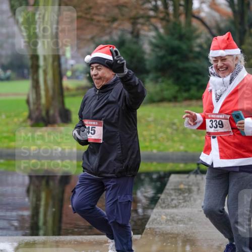 07.12.2025 - St. Pauli X-Mass-Run No. 15 Michael Burmester http://msf.ph/oto/9409789 07.12.2025 11:29:10 Laufen 15, 45, 5, 339 meine-sportfotos.de