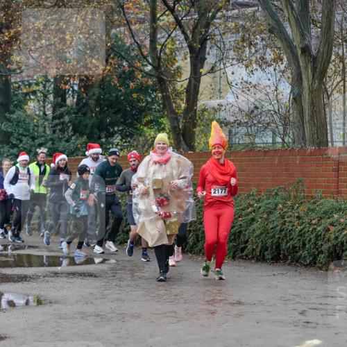 07.12.2025 - St. Pauli X-Mass-Run No. 15 Michael Burmester http://msf.ph/oto/9409790 07.12.2025 09:46:20 Laufen 3904, 27, 275, 2177 meine-sportfotos.de