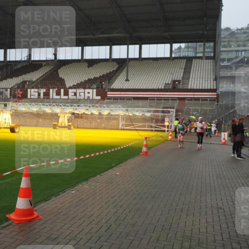 07.12.2025 - St. Pauli X-Mass-Run No. 15 Fabian Wolf http://msf.ph/oto/9409791 07.12.2025 11:09:41 Ziel 59, 66, 266, 330, 814, 971, 1084, 1157, 1579, 1582, 1851, 1870, 1945, 1974, 2042, 3151, 4190, 4191 meine-sportfotos.de