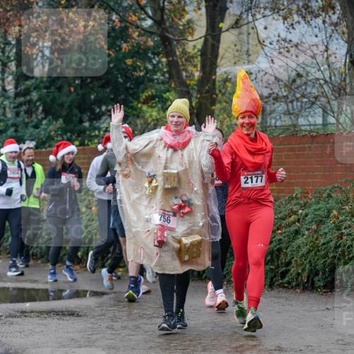 07.12.2025 - St. Pauli X-Mass-Run No. 15 Michael Burmester http://msf.ph/oto/9409793 07.12.2025 09:46:21 Laufen 5904, 960, 756, 2177 meine-sportfotos.de