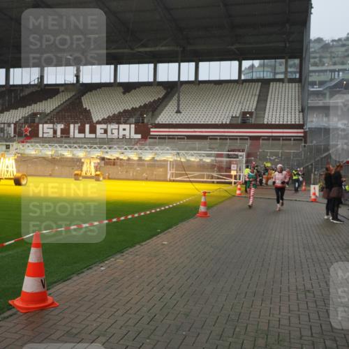 07.12.2025 - St. Pauli X-Mass-Run No. 15 Fabian Wolf http://msf.ph/oto/9409794 07.12.2025 11:09:41 Ziel 59, 66, 266, 330, 814, 971, 1084, 1157, 1579, 1582, 1851, 1870, 1945, 1974, 2042, 3151, 4190, 4191 meine-sportfotos.de