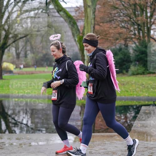07.12.2025 - St. Pauli X-Mass-Run No. 15 Michael Burmester http://msf.ph/oto/9409818 07.12.2025 11:29:17 Laufen 03 meine-sportfotos.de