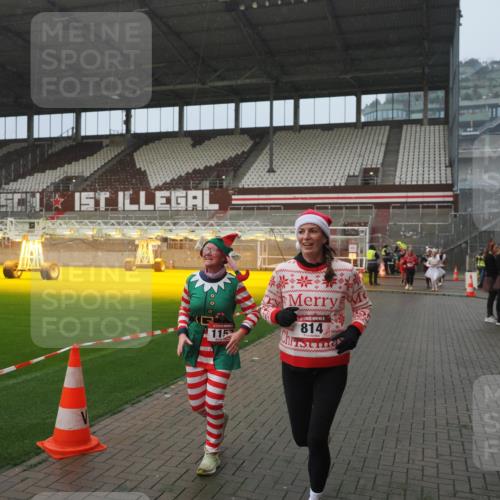 07.12.2025 - St. Pauli X-Mass-Run No. 15 Fabian Wolf http://msf.ph/oto/9409822 07.12.2025 11:09:46 Ziel 59, 66, 330, 696, 737, 814, 863, 1157, 1163, 1579, 1582, 4190, 4191 meine-sportfotos.de