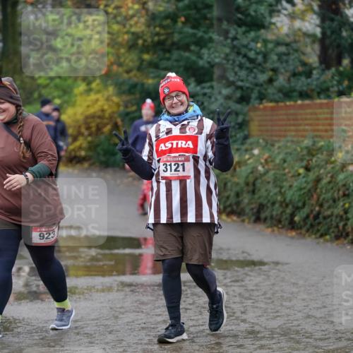 07.12.2025 - St. Pauli X-Mass-Run No. 15 Michael Burmester http://msf.ph/oto/9409848 07.12.2025 11:29:57 Laufen 923, 15, 3121 meine-sportfotos.de