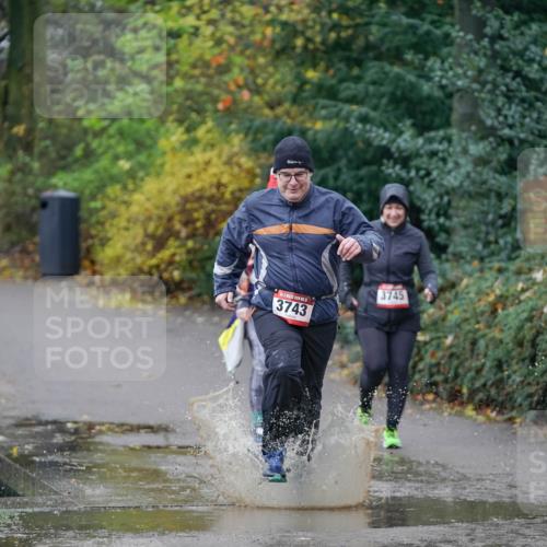 07.12.2025 - St. Pauli X-Mass-Run No. 15 Michael Burmester http://msf.ph/oto/9409896 07.12.2025 11:30:06 Laufen 3745, 3743, 342 meine-sportfotos.de