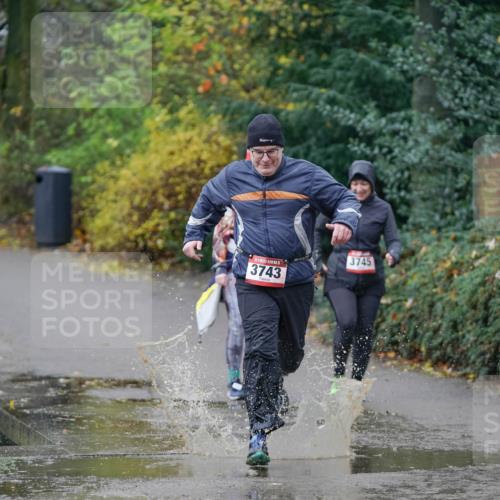 07.12.2025 - St. Pauli X-Mass-Run No. 15 Michael Burmester http://msf.ph/oto/9409899 07.12.2025 11:30:06 Laufen 3743, 3745, 34 meine-sportfotos.de