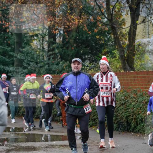 07.12.2025 - St. Pauli X-Mass-Run No. 15 Michael Burmester http://msf.ph/oto/9409907 07.12.2025 09:46:44 Laufen 2611, 4885, 274, 3493 meine-sportfotos.de