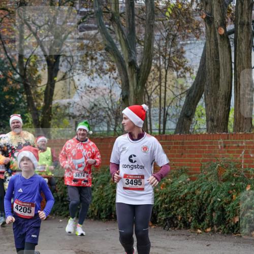 07.12.2025 - St. Pauli X-Mass-Run No. 15 Michael Burmester http://msf.ph/oto/9409928 07.12.2025 09:46:46 Laufen 5, 4205, 3874, 15, 3495 meine-sportfotos.de