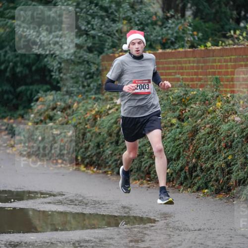 07.12.2025 - St. Pauli X-Mass-Run No. 15 Michael Burmester http://msf.ph/oto/9409959 07.12.2025 11:37:16 Laufen 2003 meine-sportfotos.de