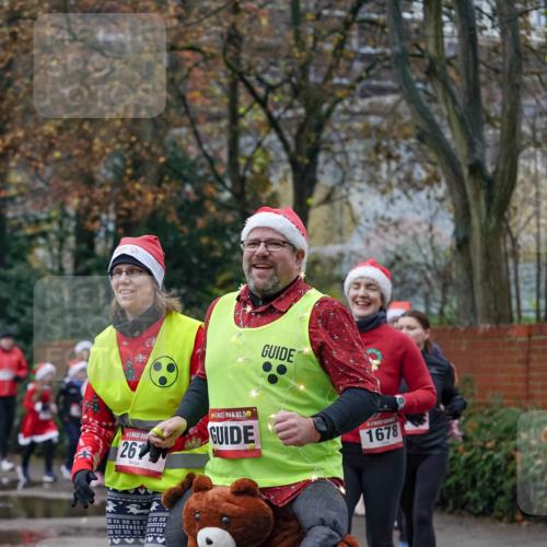07.12.2025 - St. Pauli X-Mass-Run No. 15 Michael Burmester http://msf.ph/oto/9409971 07.12.2025 09:46:52 Laufen 267, 15, 1678 meine-sportfotos.de