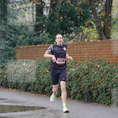 07.12.2025 - St. Pauli X-Mass-Run No. 15 Michael Burmester http://msf.ph/oto/9409979 07.12.2025 11:37:54 Laufen 4340 meine-sportfotos.de