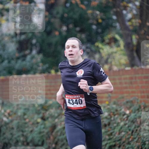 07.12.2025 - St. Pauli X-Mass-Run No. 15 Michael Burmester http://msf.ph/oto/9409985 07.12.2025 11:37:55 Laufen 15, 4340 meine-sportfotos.de