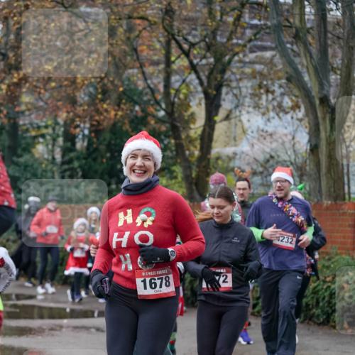 07.12.2025 - St. Pauli X-Mass-Run No. 15 Michael Burmester http://msf.ph/oto/9409986 07.12.2025 09:46:53 Laufen 15, 1678, 2, 232 meine-sportfotos.de