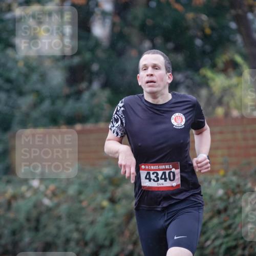 07.12.2025 - St. Pauli X-Mass-Run No. 15 Michael Burmester http://msf.ph/oto/9409991 07.12.2025 11:37:55 Laufen 1910, 15, 4340 meine-sportfotos.de