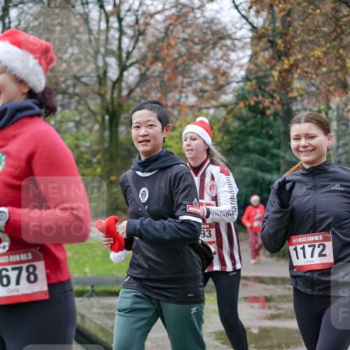 07.12.2025 - St. Pauli X-Mass-Run No. 15 Michael Burmester http://msf.ph/oto/9409995 07.12.2025 09:46:54 Laufen 678, 93, 15, 1172 meine-sportfotos.de