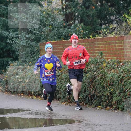 07.12.2025 - St. Pauli X-Mass-Run No. 15 Michael Burmester http://msf.ph/oto/9409997 07.12.2025 11:38:02 Laufen 3959, 3958 meine-sportfotos.de