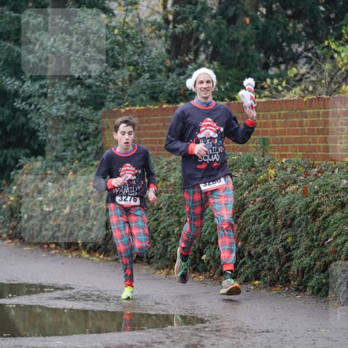 07.12.2025 - St. Pauli X-Mass-Run No. 15 Michael Burmester http://msf.ph/oto/9410029 07.12.2025 11:38:08 Laufen 3276 meine-sportfotos.de