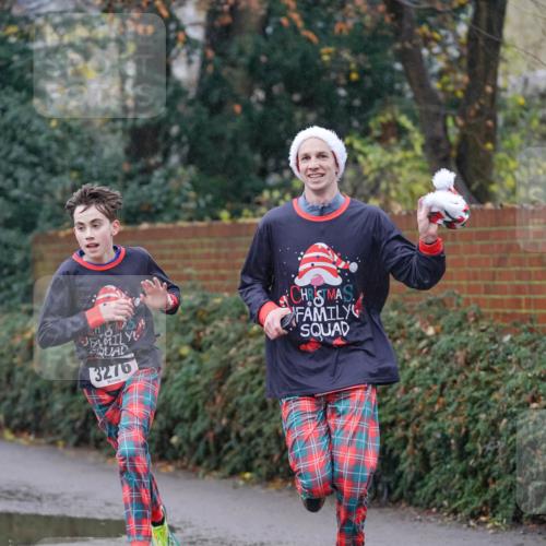 07.12.2025 - St. Pauli X-Mass-Run No. 15 Michael Burmester http://msf.ph/oto/9410046 07.12.2025 11:38:10 Laufen 3276 meine-sportfotos.de