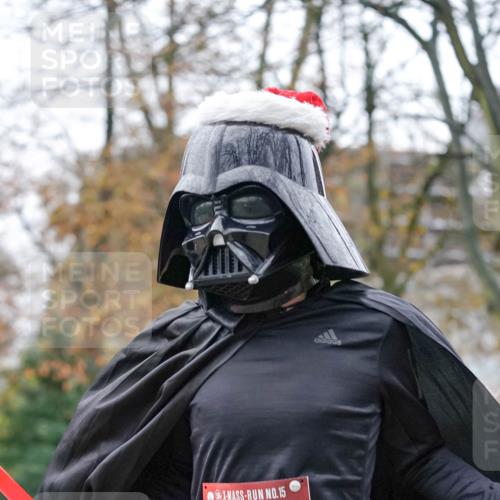 07.12.2025 - St. Pauli X-Mass-Run No. 15 Michael Burmester http://msf.ph/oto/9410057 07.12.2025 09:47:03 Laufen 15, 1256 meine-sportfotos.de