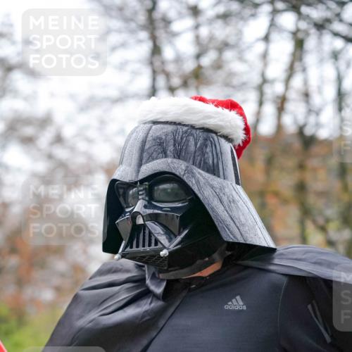 07.12.2025 - St. Pauli X-Mass-Run No. 15 Michael Burmester http://msf.ph/oto/9410060 07.12.2025 09:47:03 Laufen 15, 1256 meine-sportfotos.de