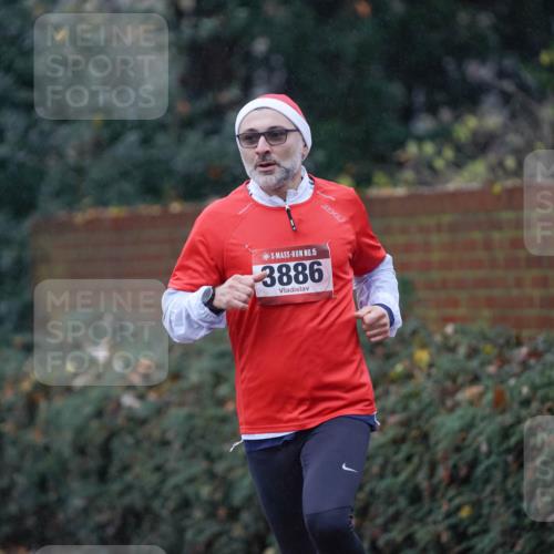 07.12.2025 - St. Pauli X-Mass-Run No. 15 Michael Burmester http://msf.ph/oto/9410061 07.12.2025 11:38:16 Laufen 15, 3886 meine-sportfotos.de