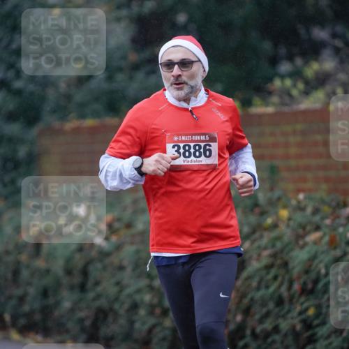 07.12.2025 - St. Pauli X-Mass-Run No. 15 Michael Burmester http://msf.ph/oto/9410064 07.12.2025 11:38:16 Laufen 15, 3886 meine-sportfotos.de