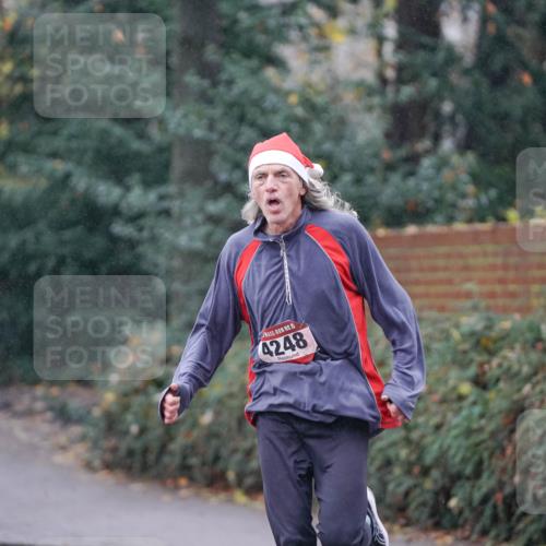 07.12.2025 - St. Pauli X-Mass-Run No. 15 Michael Burmester http://msf.ph/oto/9410073 07.12.2025 11:38:19 Laufen 15, 4248 meine-sportfotos.de