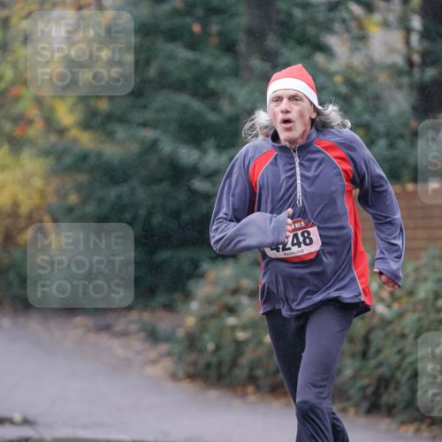 07.12.2025 - St. Pauli X-Mass-Run No. 15 Michael Burmester http://msf.ph/oto/9410079 07.12.2025 11:38:19 Laufen 15, 248 meine-sportfotos.de