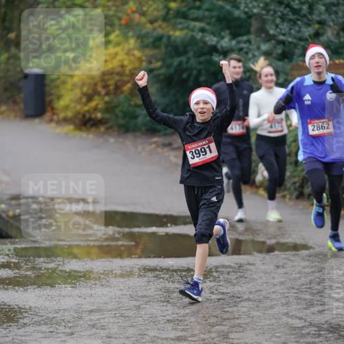 07.12.2025 - St. Pauli X-Mass-Run No. 15 Michael Burmester http://msf.ph/oto/9410153 07.12.2025 11:39:05 Laufen 15, 3991, 2862 meine-sportfotos.de