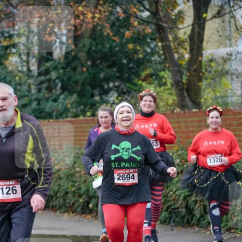 07.12.2025 - St. Pauli X-Mass-Run No. 15 Michael Burmester http://msf.ph/oto/9410172 07.12.2025 09:47:25 Laufen 126, 5, 2694, 43, 7, 1328 meine-sportfotos.de