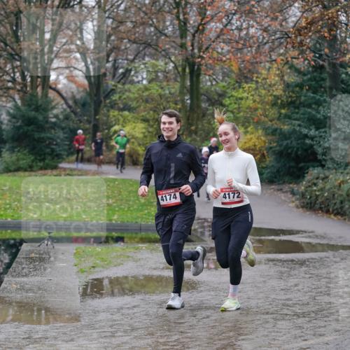 07.12.2025 - St. Pauli X-Mass-Run No. 15 Michael Burmester http://msf.ph/oto/9410188 07.12.2025 11:39:09 Laufen 4174, 4172 meine-sportfotos.de