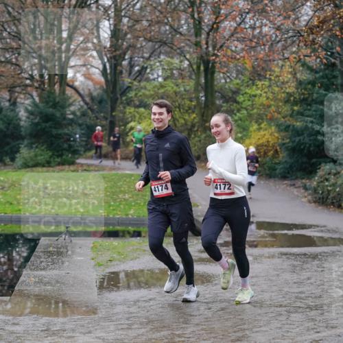 07.12.2025 - St. Pauli X-Mass-Run No. 15 Michael Burmester http://msf.ph/oto/9410191 07.12.2025 11:39:09 Laufen 4174, 4172 meine-sportfotos.de