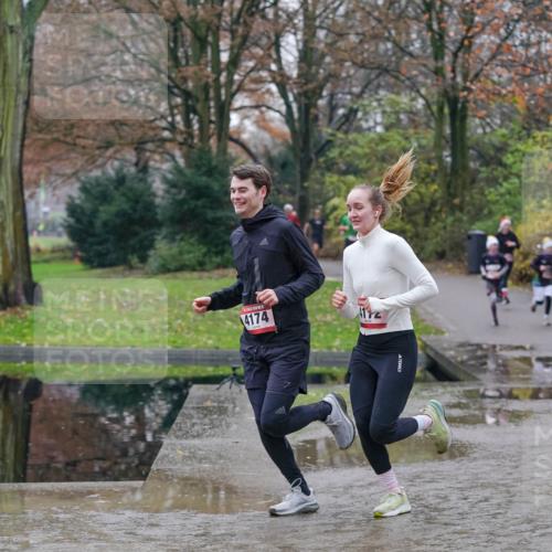 07.12.2025 - St. Pauli X-Mass-Run No. 15 Michael Burmester http://msf.ph/oto/9410200 07.12.2025 11:39:09 Laufen 4174 meine-sportfotos.de