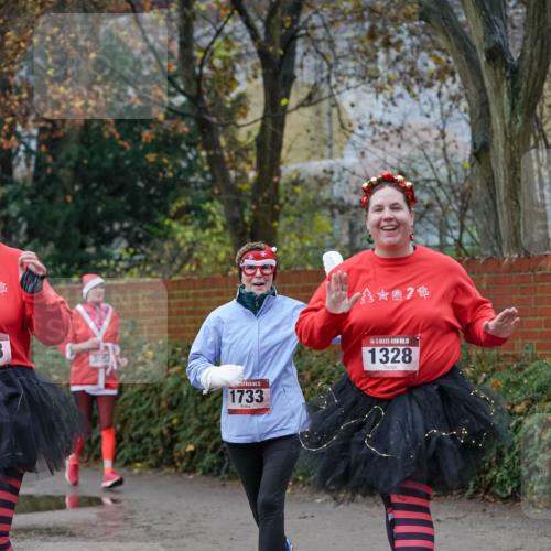 07.12.2025 - St. Pauli X-Mass-Run No. 15 Michael Burmester http://msf.ph/oto/9410211 07.12.2025 09:47:28 Laufen 3080, 15, 1733, 2, 15, 1328 meine-sportfotos.de