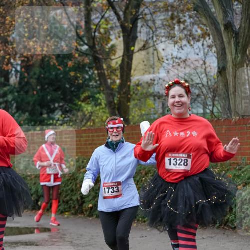 07.12.2025 - St. Pauli X-Mass-Run No. 15 Michael Burmester http://msf.ph/oto/9410214 07.12.2025 09:47:28 Laufen 3053, 15, 1733, 5, 1328 meine-sportfotos.de