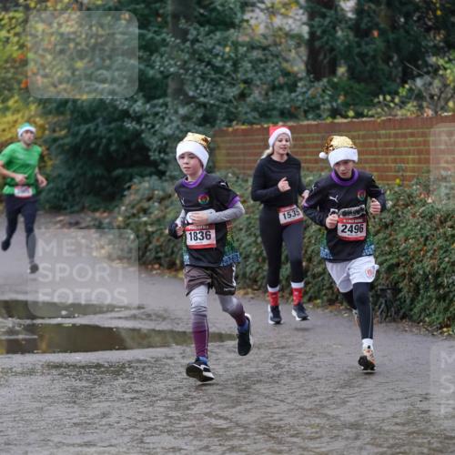 07.12.2025 - St. Pauli X-Mass-Run No. 15 Michael Burmester http://msf.ph/oto/9410218 07.12.2025 11:39:14 Laufen 1836, 1535, 2496 meine-sportfotos.de