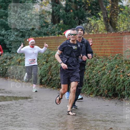 07.12.2025 - St. Pauli X-Mass-Run No. 15 Michael Burmester http://msf.ph/oto/9410254 07.12.2025 11:39:21 Laufen 244 meine-sportfotos.de