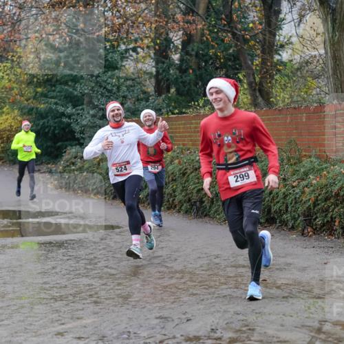 07.12.2025 - St. Pauli X-Mass-Run No. 15 Michael Burmester http://msf.ph/oto/9410267 07.12.2025 11:39:23 Laufen 524, 294, 299 meine-sportfotos.de
