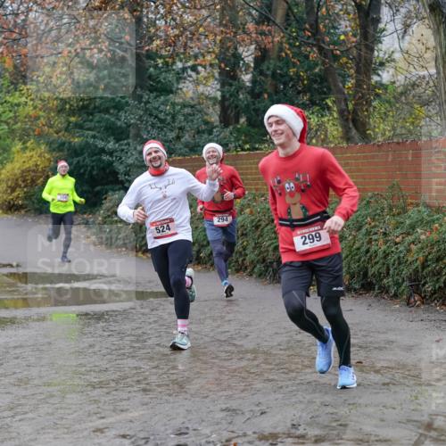 07.12.2025 - St. Pauli X-Mass-Run No. 15 Michael Burmester http://msf.ph/oto/9410270 07.12.2025 11:39:23 Laufen 164, 524, 294, 299 meine-sportfotos.de