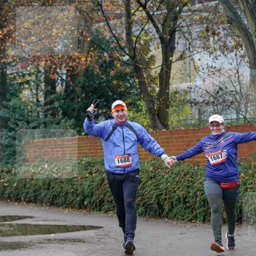07.12.2025 - St. Pauli X-Mass-Run No. 15 Michael Burmester http://msf.ph/oto/9410272 07.12.2025 09:47:37 Laufen 1688, 1687 meine-sportfotos.de