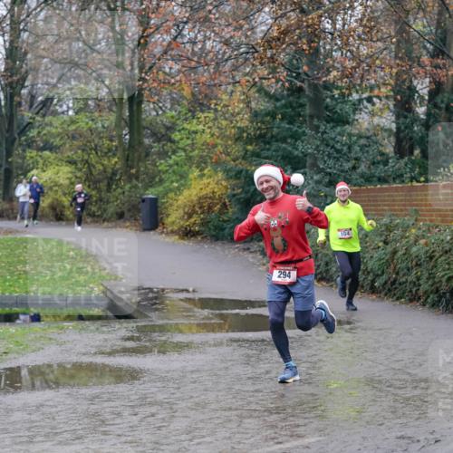 07.12.2025 - St. Pauli X-Mass-Run No. 15 Michael Burmester http://msf.ph/oto/9410282 07.12.2025 11:39:25 Laufen 294, 104 meine-sportfotos.de