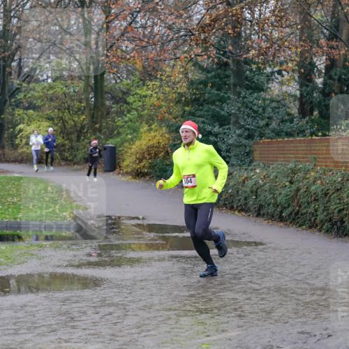 07.12.2025 - St. Pauli X-Mass-Run No. 15 Michael Burmester http://msf.ph/oto/9410297 07.12.2025 11:39:26 Laufen 104 meine-sportfotos.de