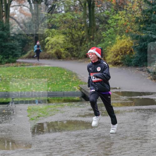 07.12.2025 - St. Pauli X-Mass-Run No. 15 Michael Burmester http://msf.ph/oto/9410316 07.12.2025 11:39:34 Laufen 12, 3008 meine-sportfotos.de