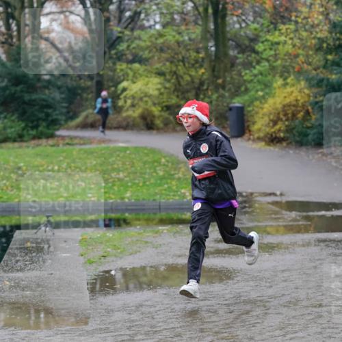 07.12.2025 - St. Pauli X-Mass-Run No. 15 Michael Burmester http://msf.ph/oto/9410318 07.12.2025 11:39:34 Laufen  meine-sportfotos.de