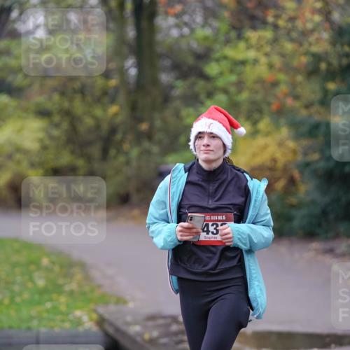 07.12.2025 - St. Pauli X-Mass-Run No. 15 Michael Burmester http://msf.ph/oto/9410375 07.12.2025 11:39:46 Laufen 15, 43 meine-sportfotos.de