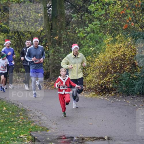 07.12.2025 - St. Pauli X-Mass-Run No. 15 Michael Burmester http://msf.ph/oto/9410381 07.12.2025 11:39:55 Laufen 1923, 1928, 3802, 3993 meine-sportfotos.de