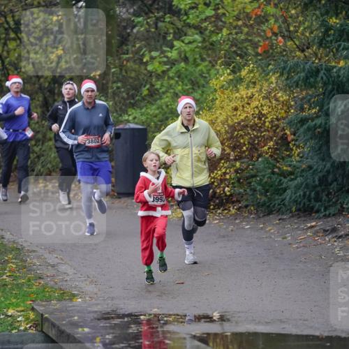 07.12.2025 - St. Pauli X-Mass-Run No. 15 Michael Burmester http://msf.ph/oto/9410384 07.12.2025 11:39:55 Laufen 1922, 1928, 3802, 3993 meine-sportfotos.de
