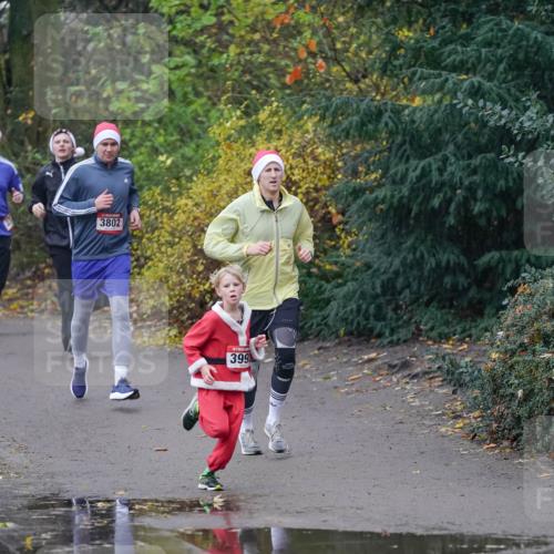 07.12.2025 - St. Pauli X-Mass-Run No. 15 Michael Burmester http://msf.ph/oto/9410387 07.12.2025 11:39:56 Laufen 23, 1928, 3802, 399 meine-sportfotos.de